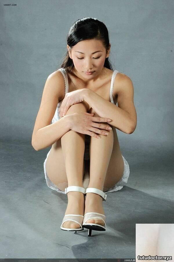 Chinese models Xiaoguai and Xiaomans private photoshoot set · photo 59 of 70