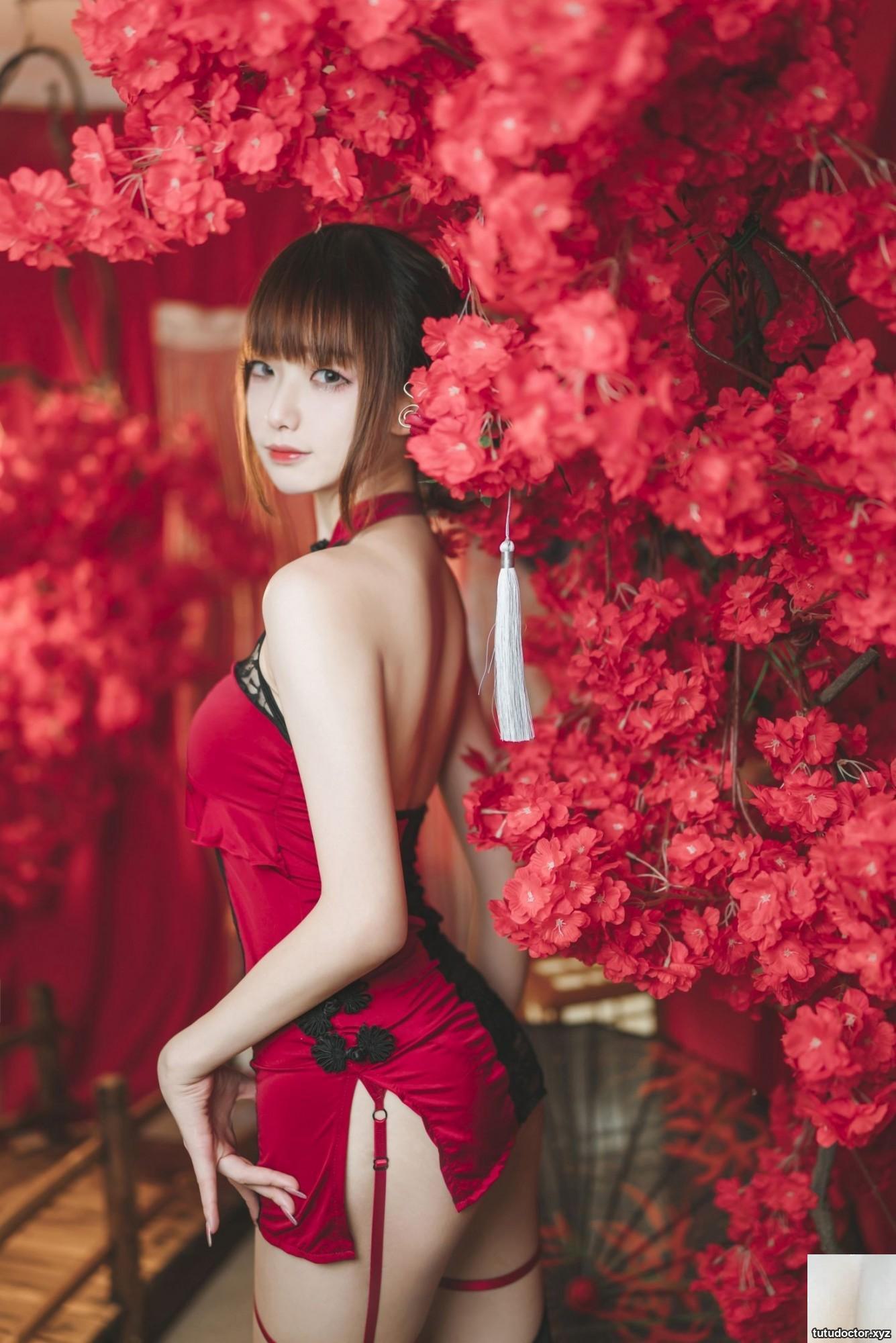 Fengjiang Shaohua Cheongsam · photo 15 of 38