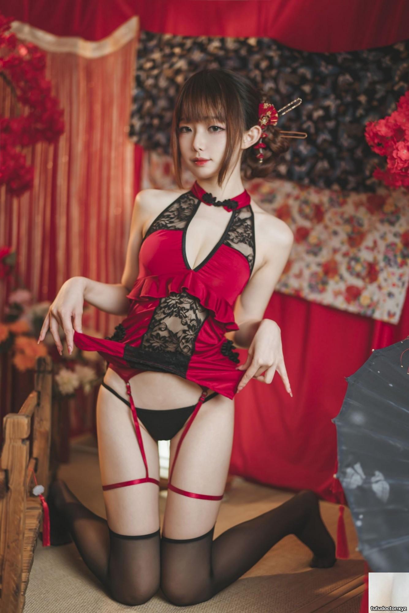 Fengjiang Shaohua Cheongsam · photo 24 of 38