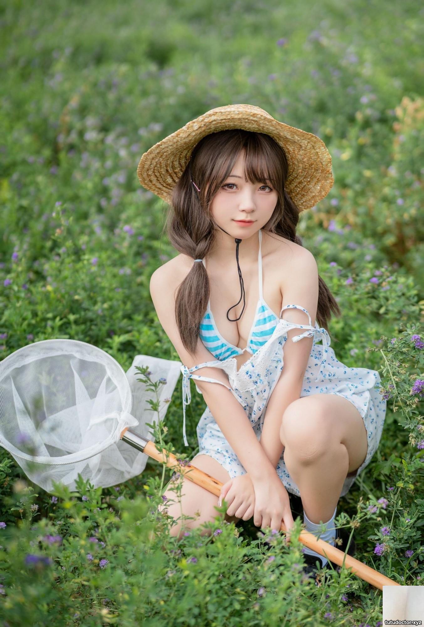 Flower Bell Field · photo 2 of 40