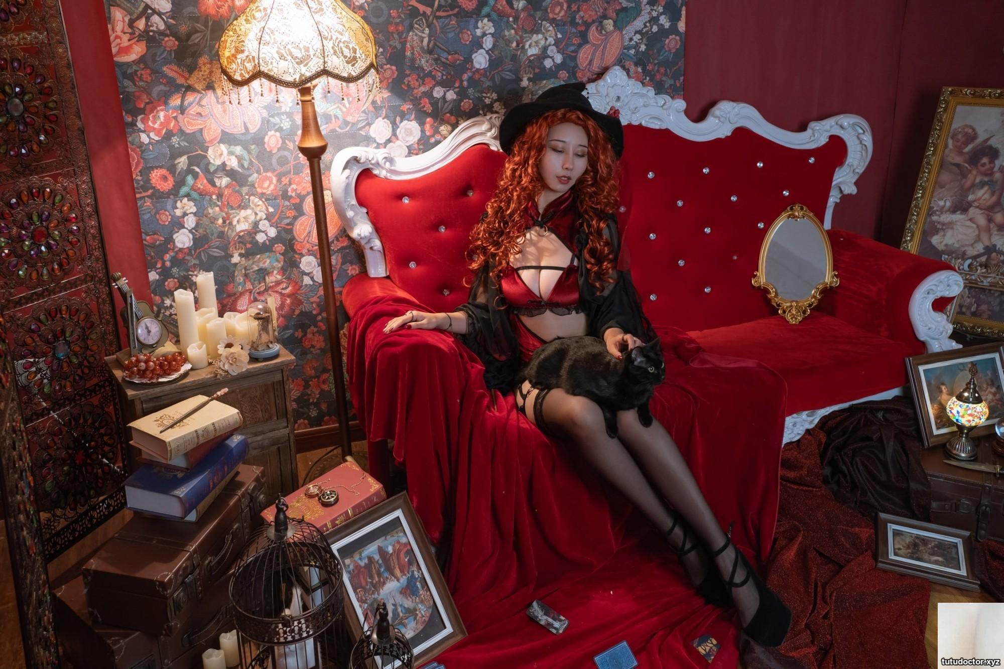 Yunxixi Peach Witch and Queen Marie · photo 12 of 50