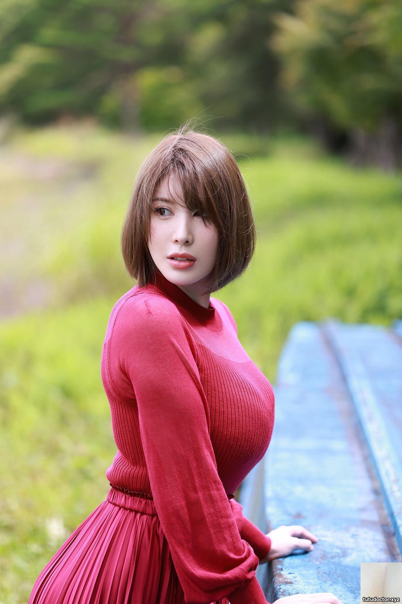 The most slutty Japanese beauty with huge breasts! White and · photo 87 of 88