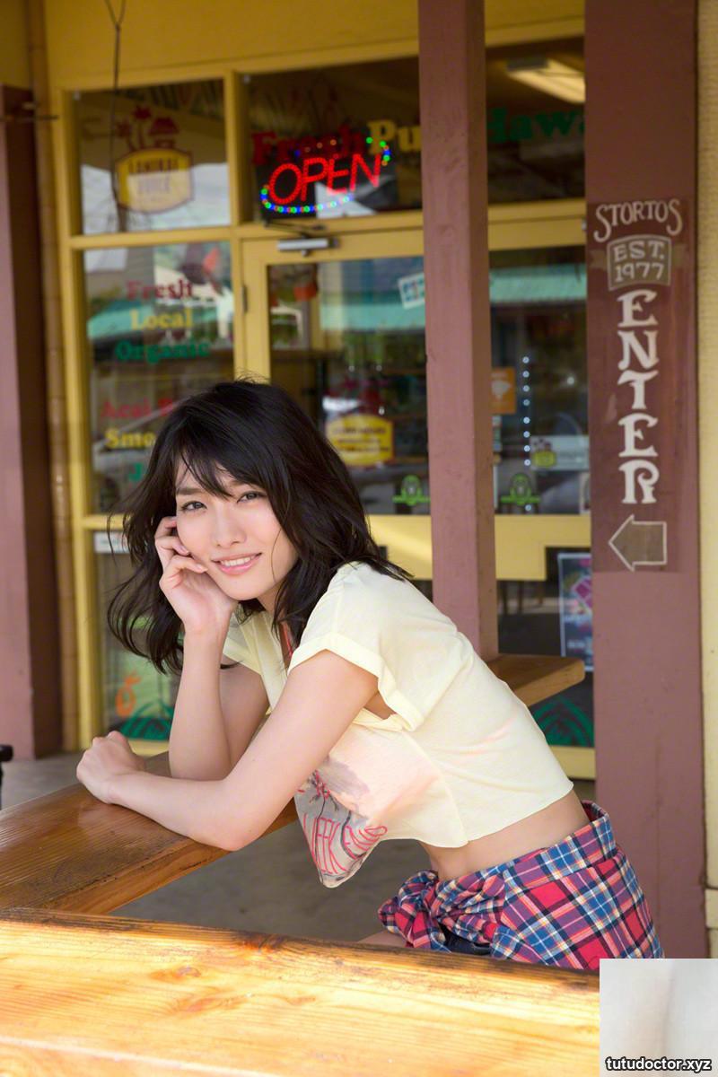 Sexy daily life under temperament · photo 3 of 66