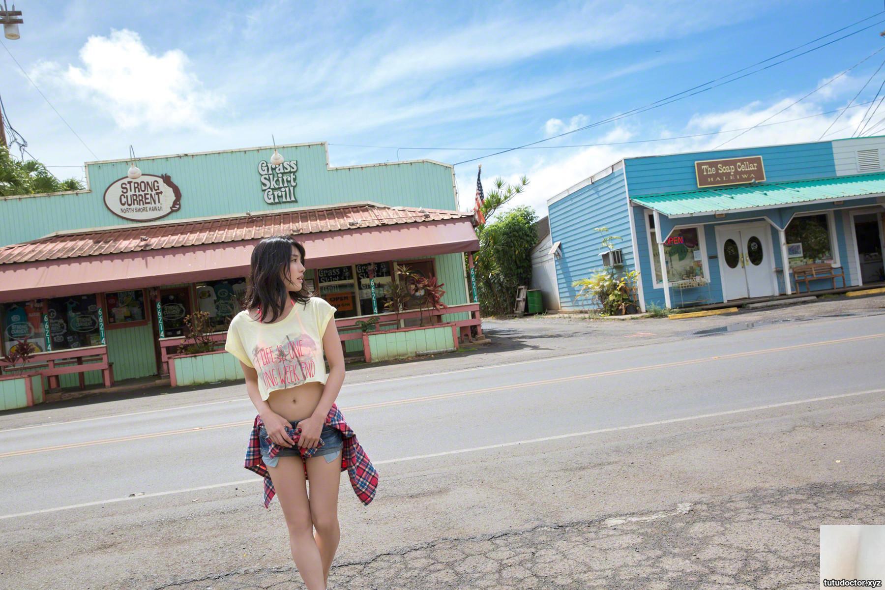 Sexy daily life under temperament · photo 7 of 66