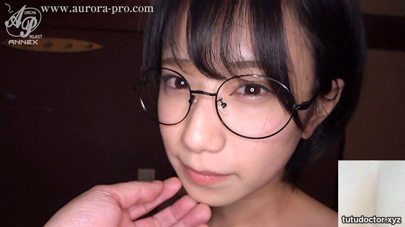 Yuuki Hiiragi Yuuki, a lewd masochistic female office worker · photo 2 of 17