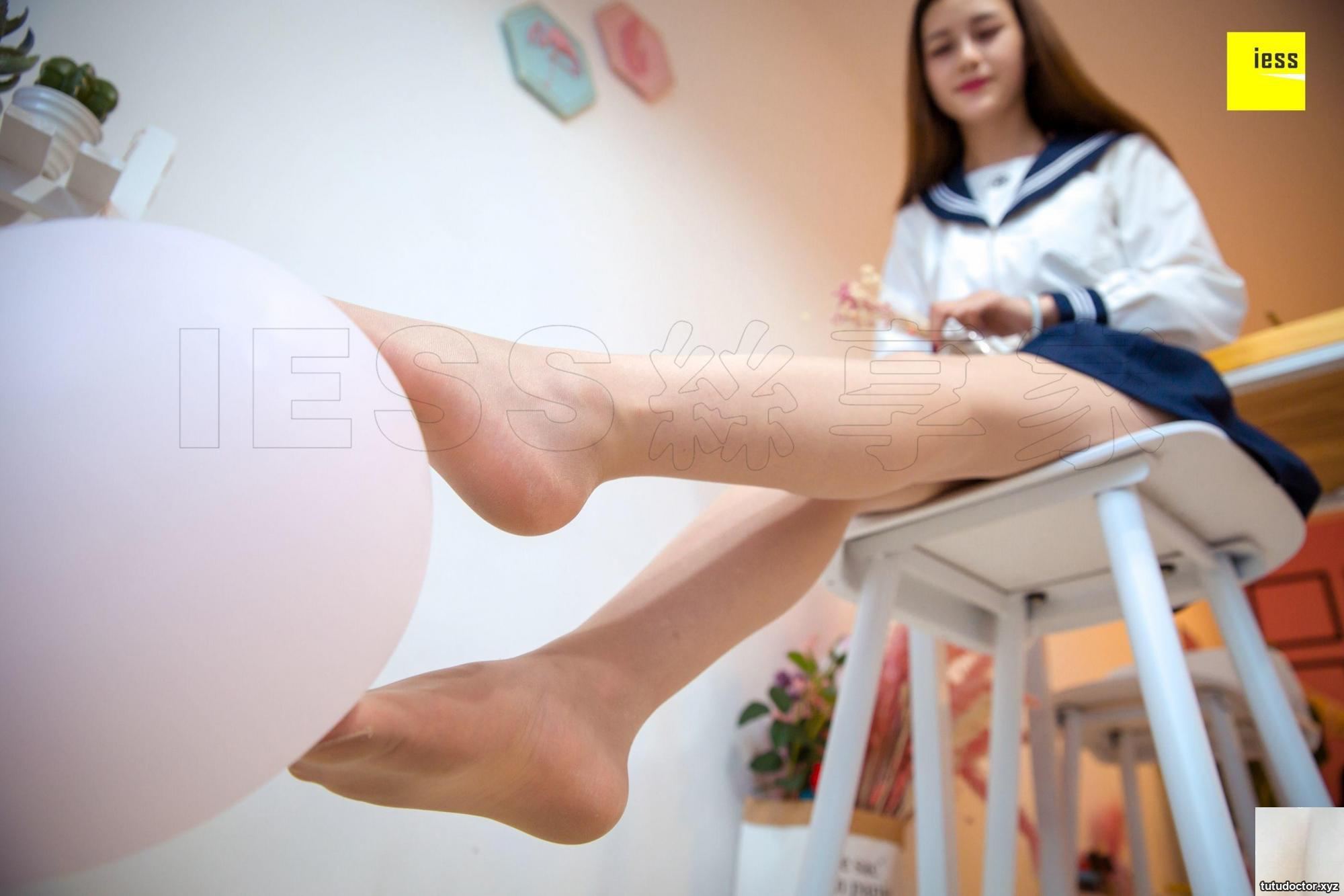 (IESS) Sixiangjia 297: Jiu Mei – You have your Valentine’s Day and I have my school girl (90P