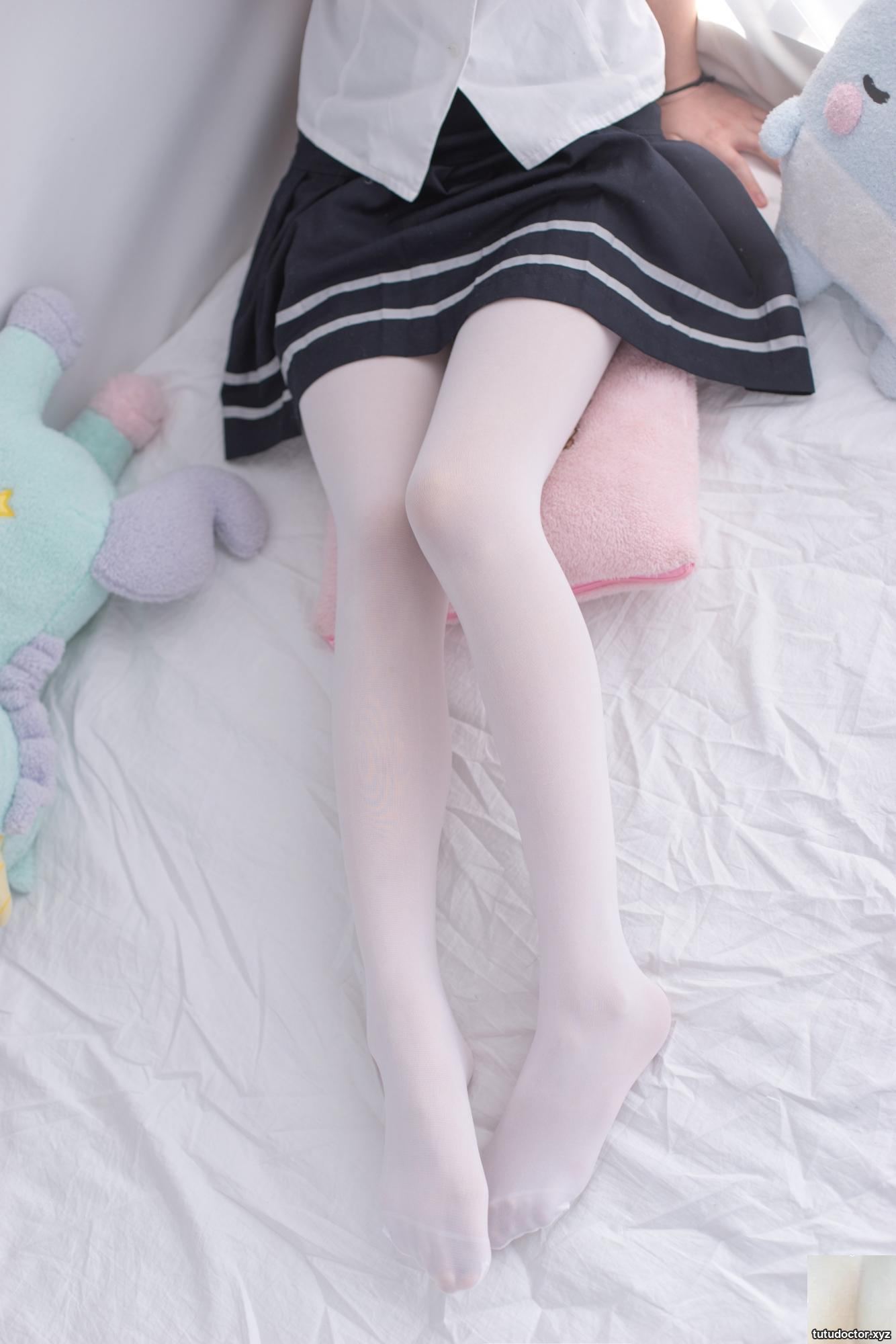 VOL.008 School Uniform White Silk · photo 5 of 47