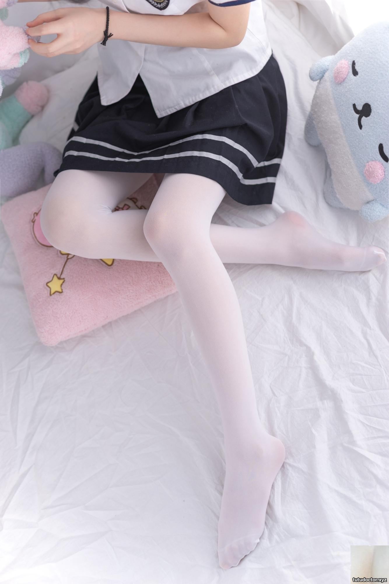 VOL.008 School Uniform White Silk · photo 6 of 47