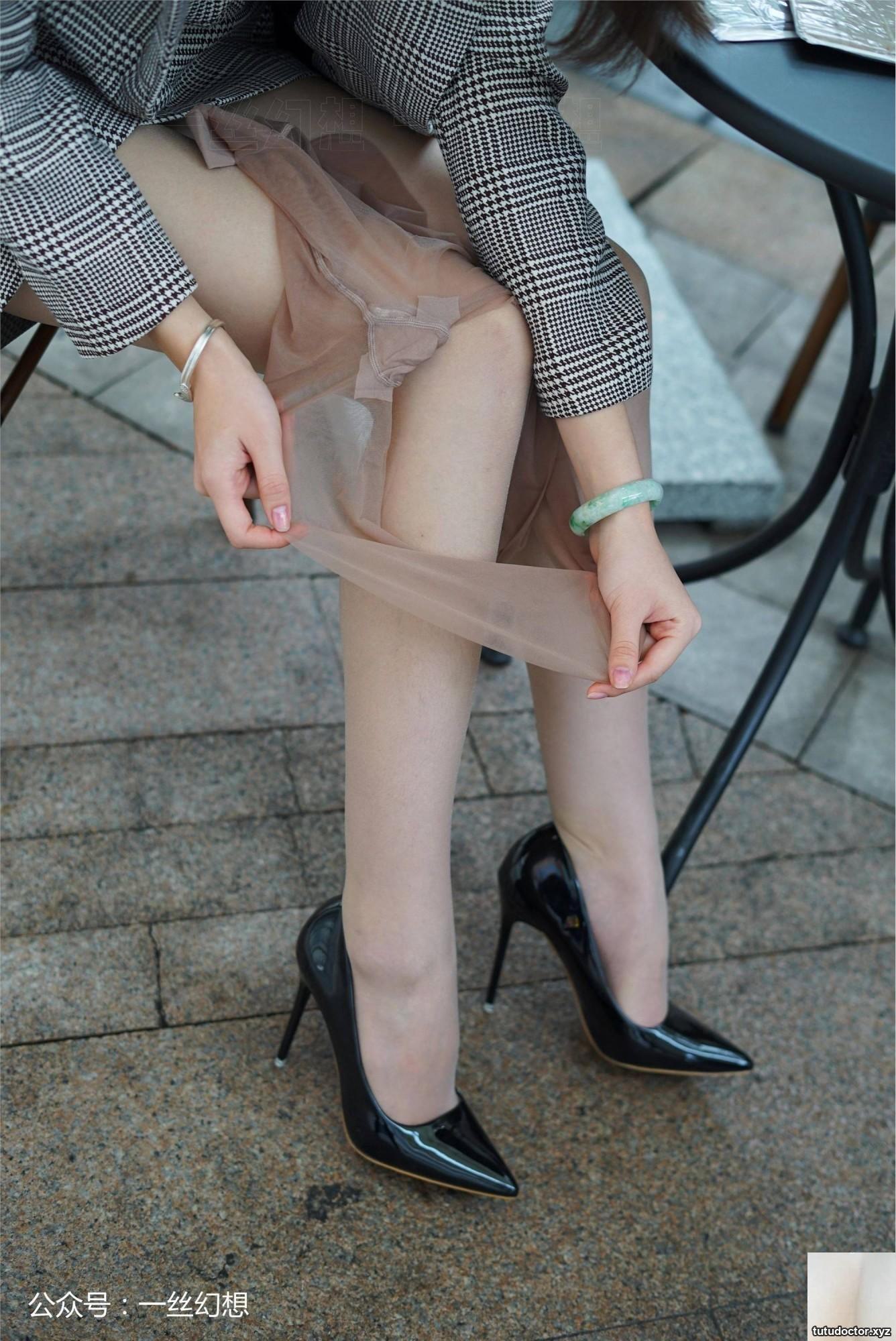 A Touch of Fantasy NZ032 Sissi High Heel Silk Legs · photo 15 of 59