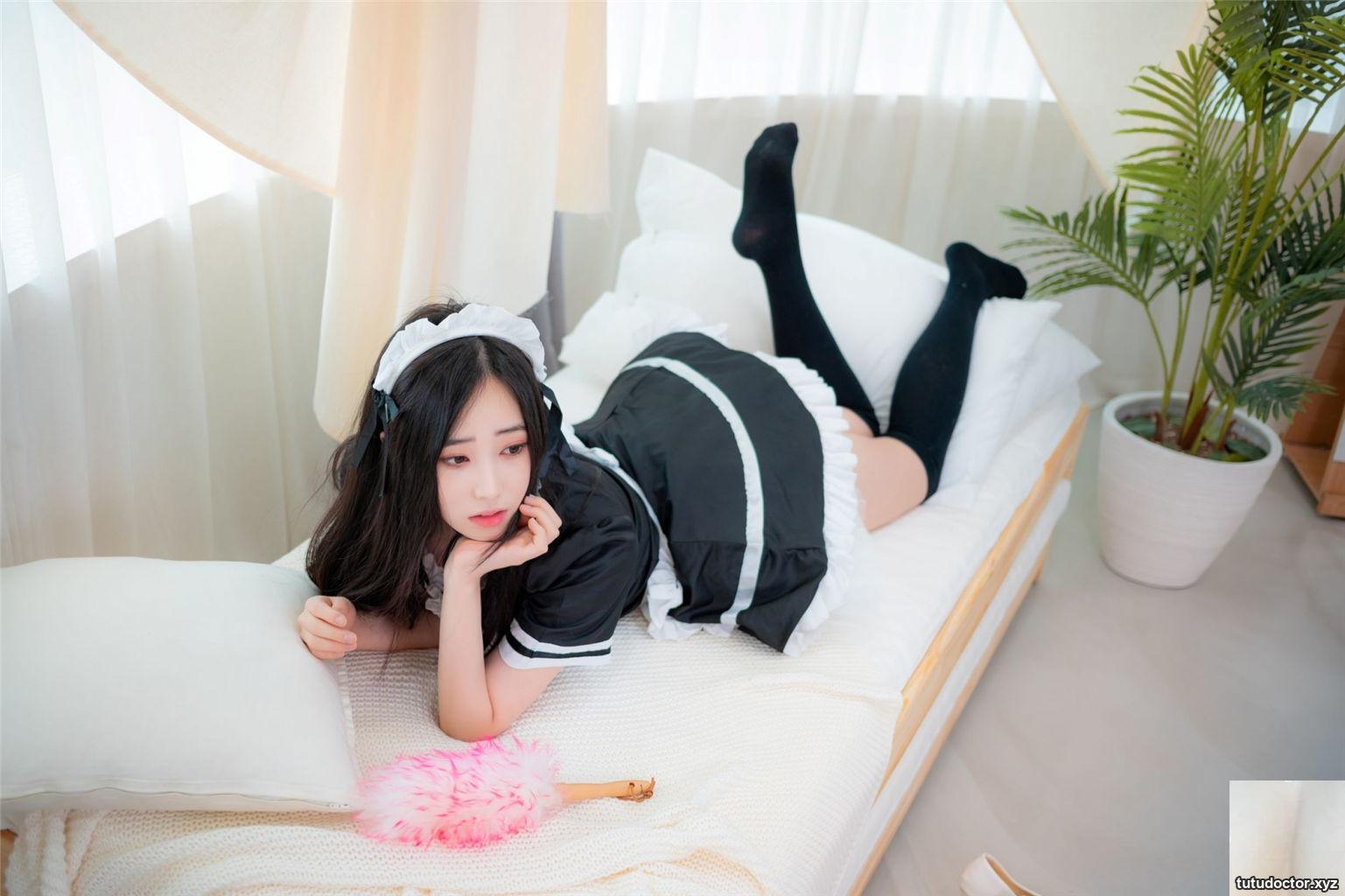 Over knee socks · photo 130 of 140
