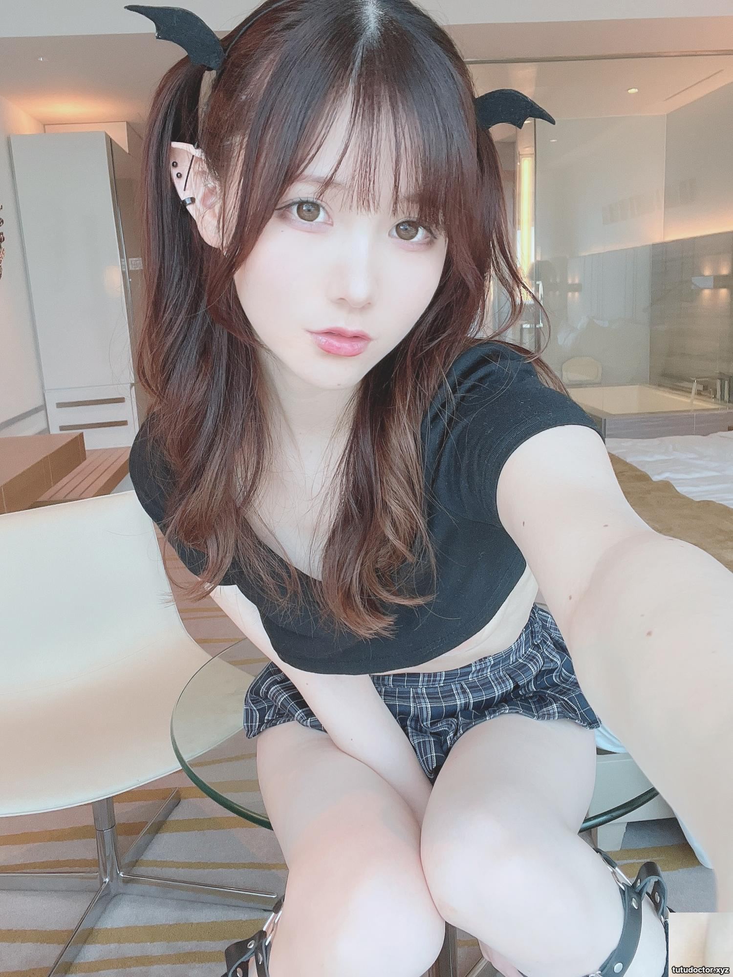 Kenken (Kenken)《Evil Witch School》Erotic Tingji Beautiful Buttocks Light (28P)
