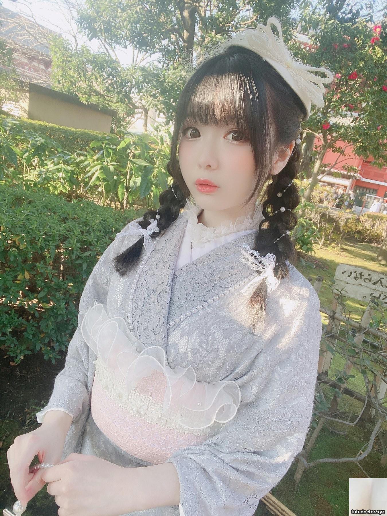 Frost Moon Shimo – Fantia January 2023 Member Collection (5 · photo 29 of 95