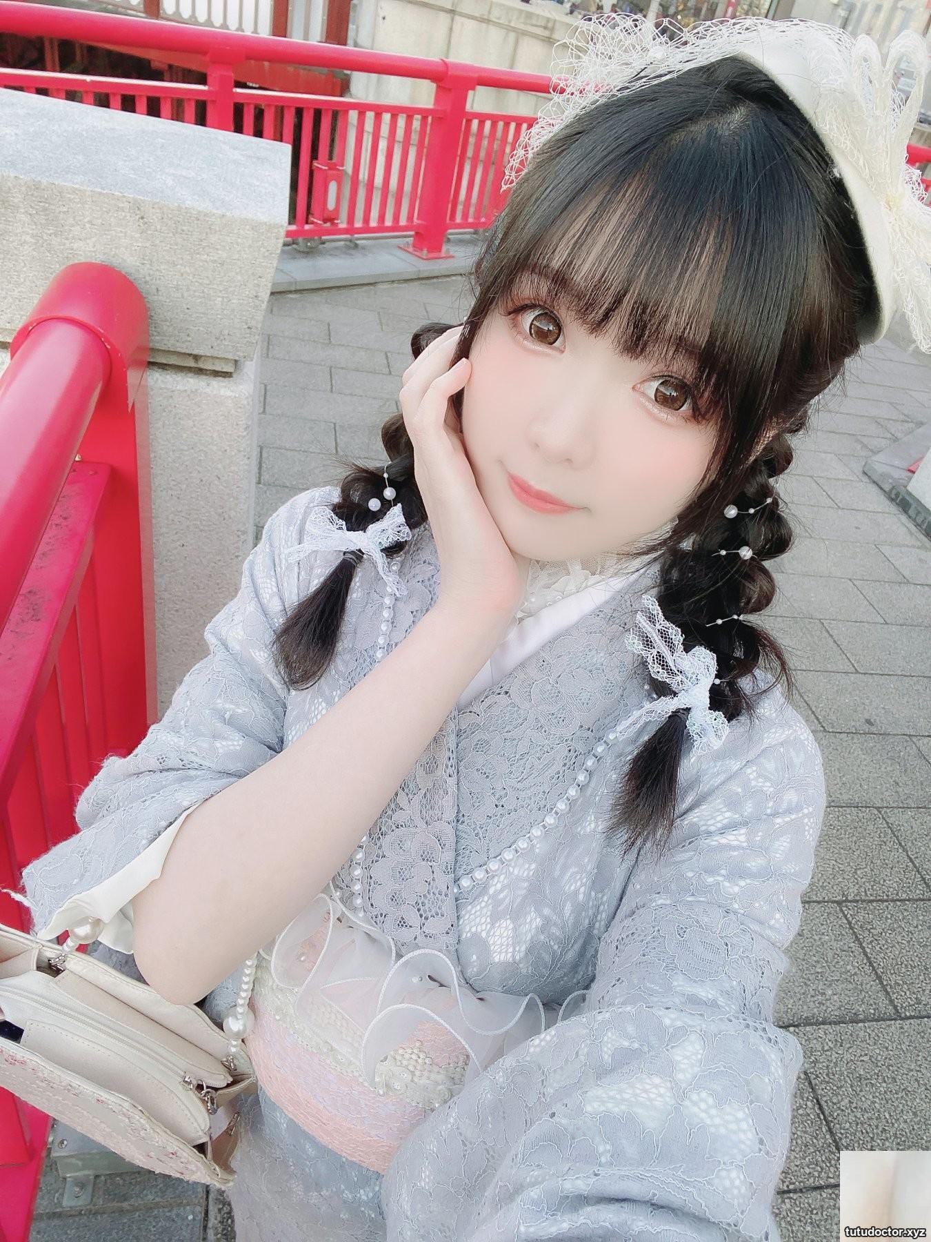 Frost Moon Shimo – Fantia January 2023 Member Collection (5 · photo 31 of 95
