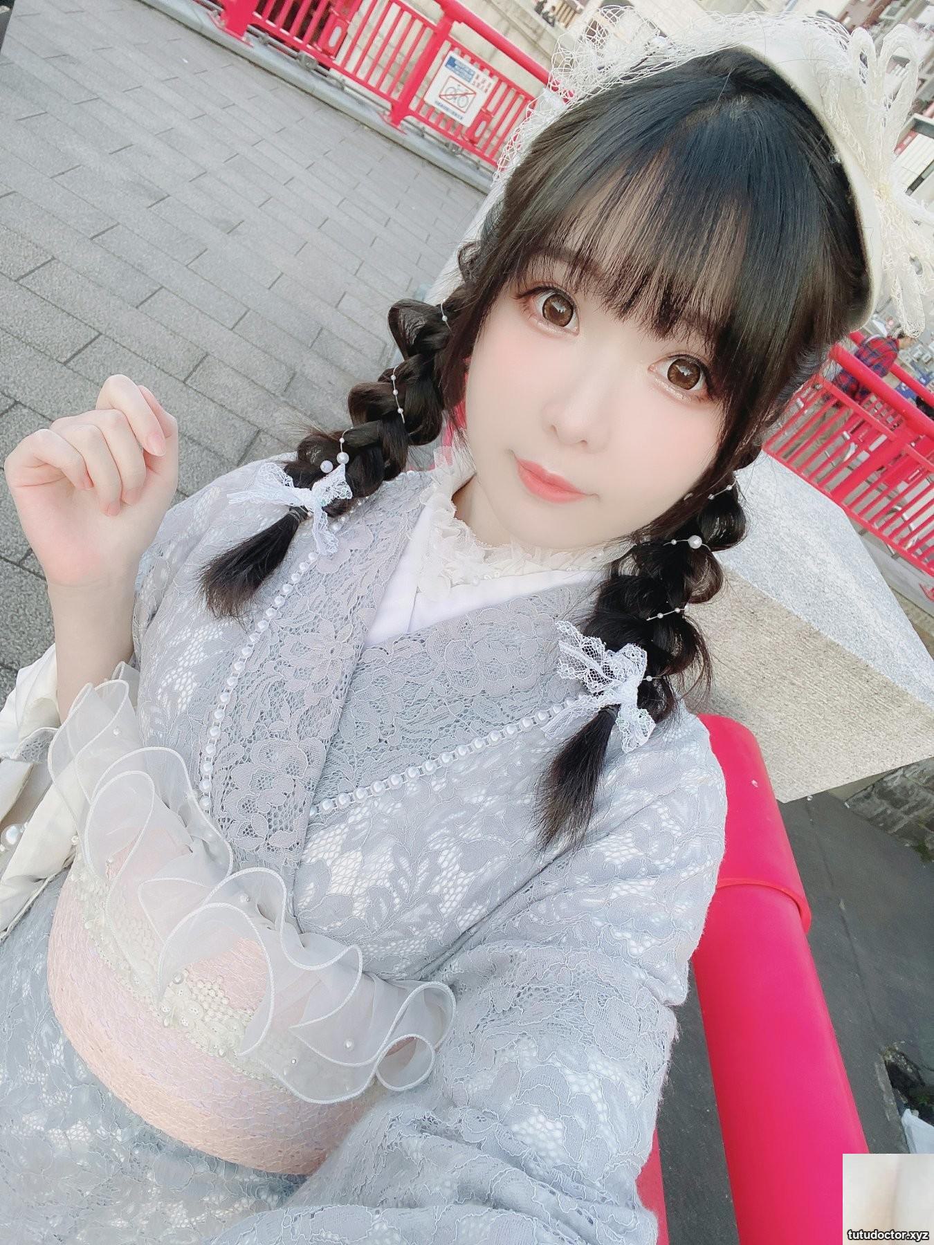 Frost Moon Shimo – Fantia January 2023 Member Collection (5 · photo 38 of 95