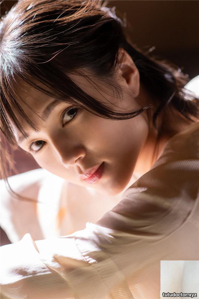 Remu Suzumori · photo 5 of 21