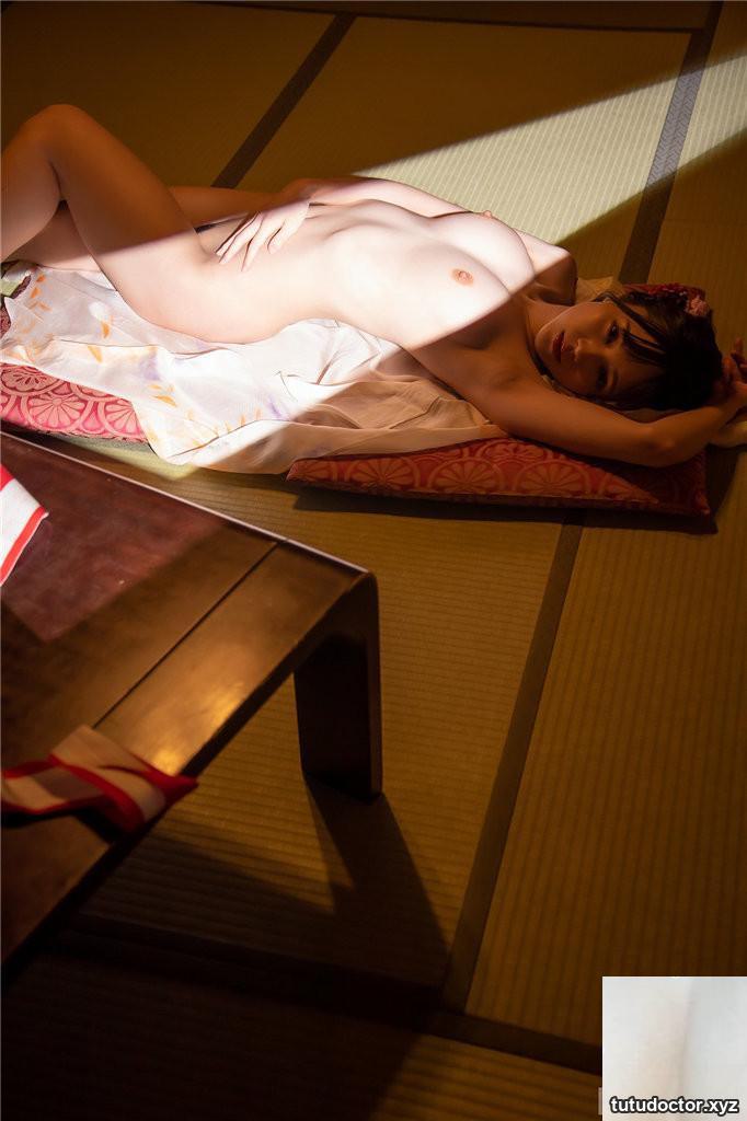 Remu Suzumori · photo 20 of 21
