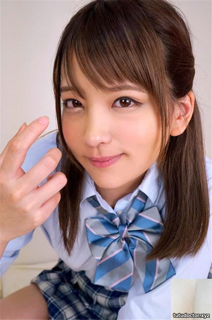 Mikako Abe, a lewd beautiful girl with a shaved pussy and small breasts, has exciting sex and has a rich creampie (20P)