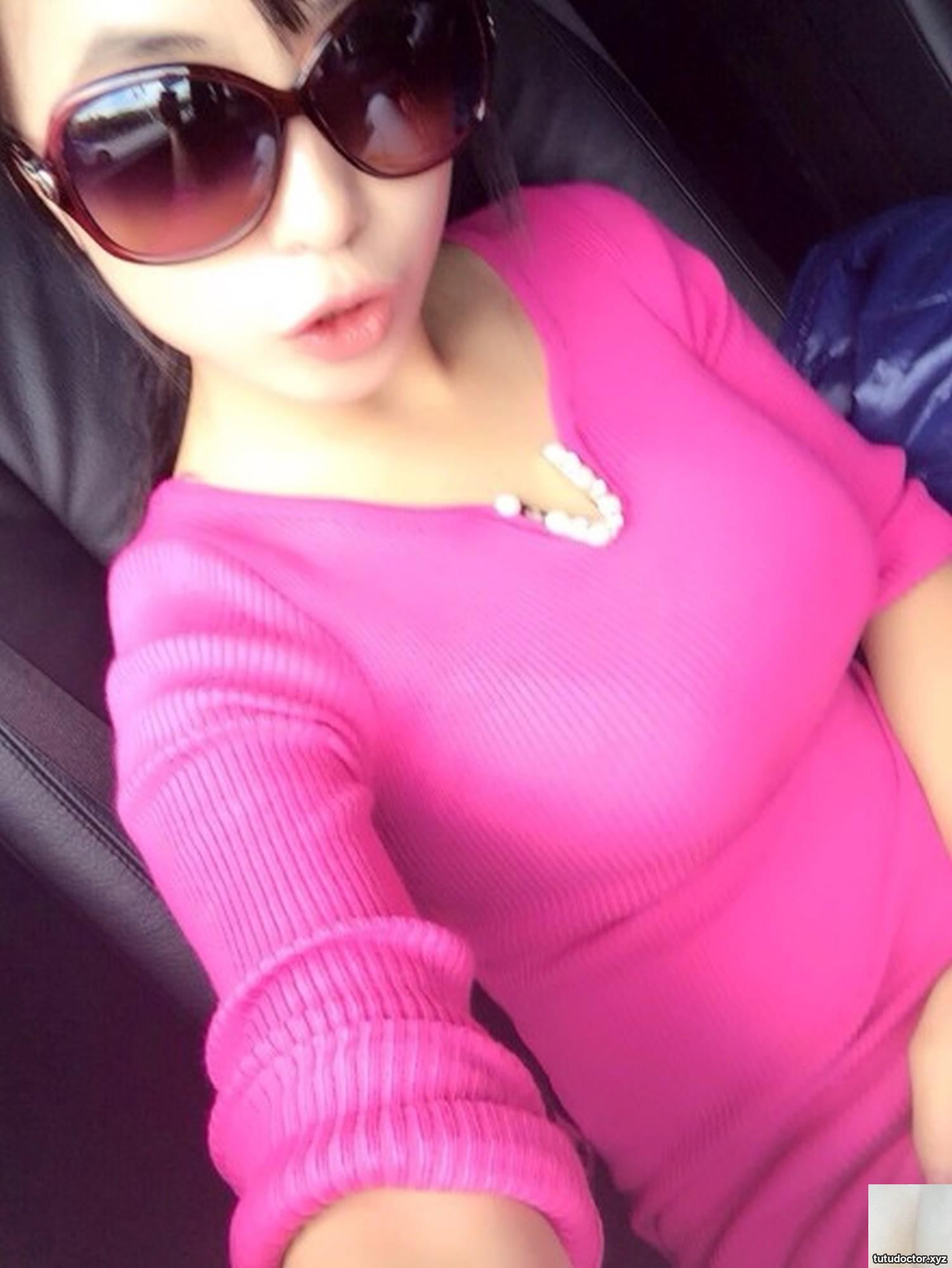 Cow goddess-level cute girl Huang Ke privately shoots and shares · photo 26 of 38