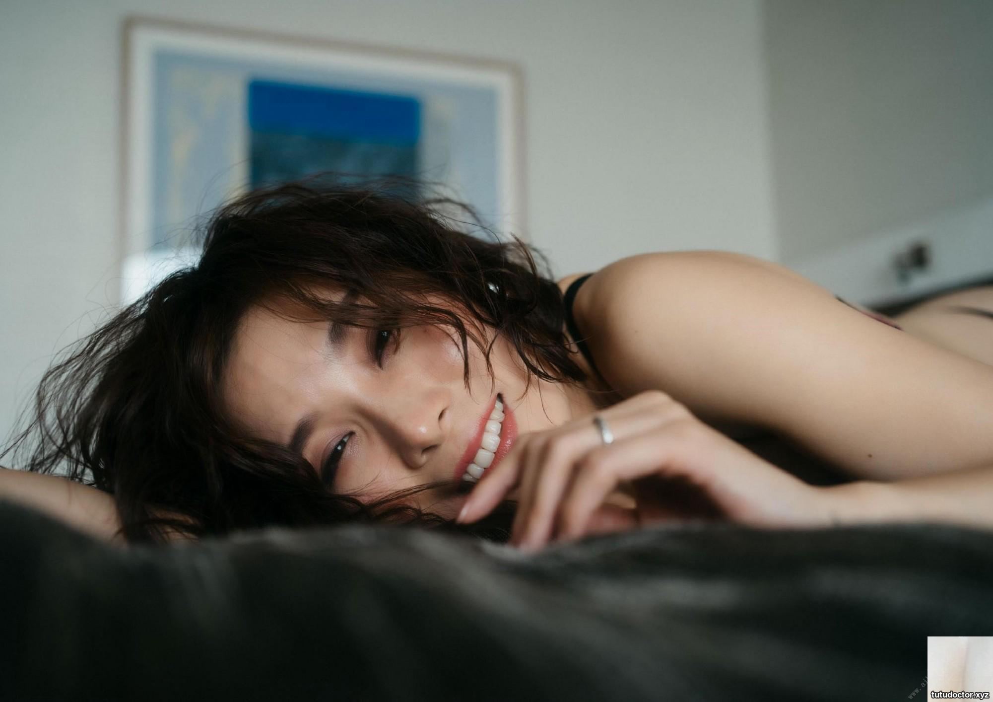 Eimi Hanamura Emi Hanamura – Woman living in ah · photo 29 of 99