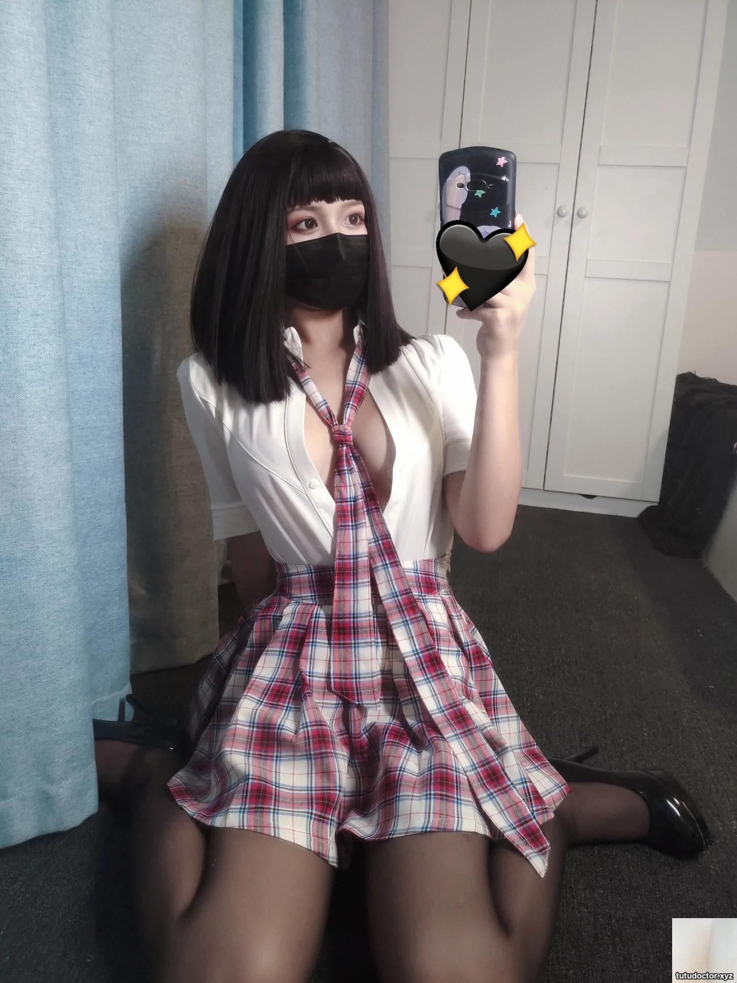 The short-haired bad girl secretly hides the best and liberates · photo 38 of 42