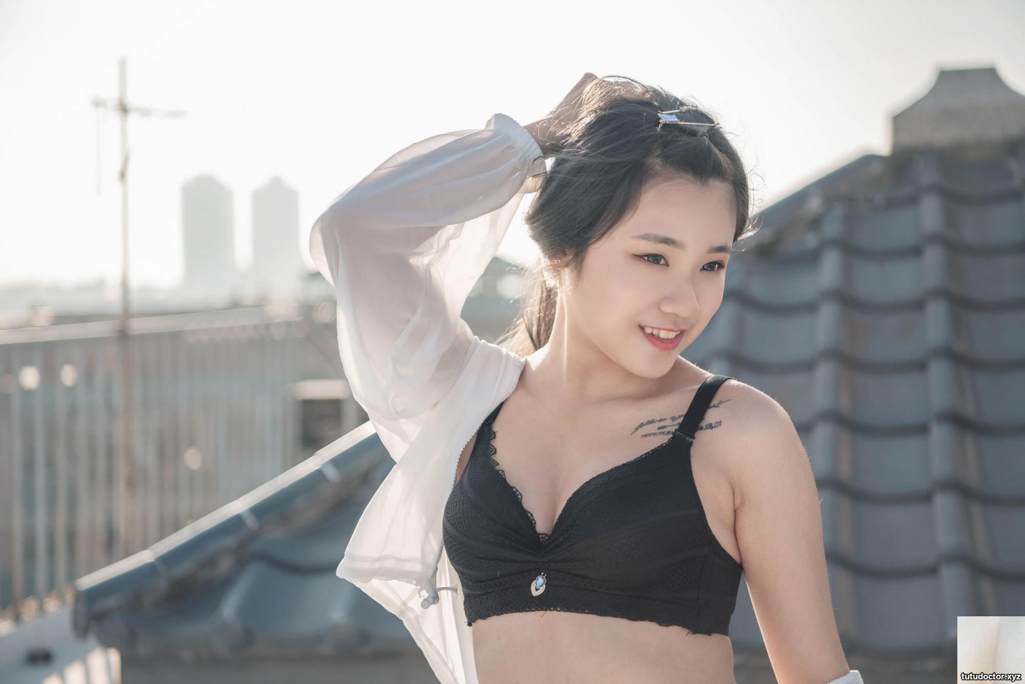 Han Tang Photo Album 2 · photo 8 of 82