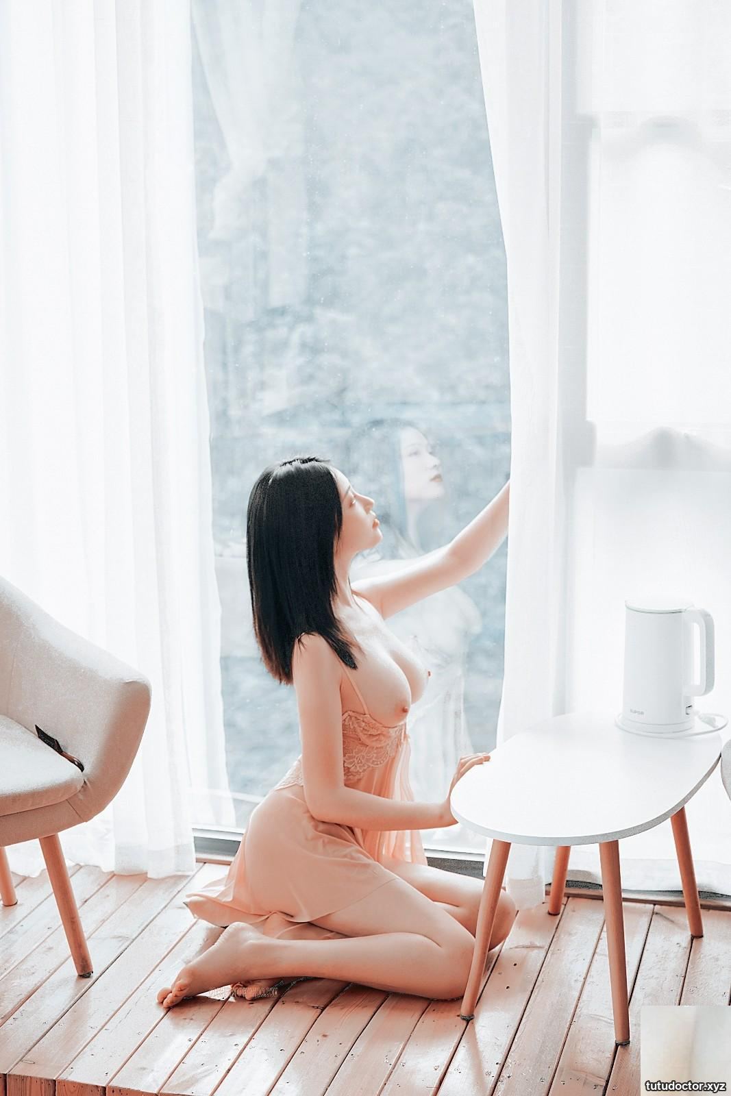 Nnian – Pajamas Ambiguous · photo 24 of 40