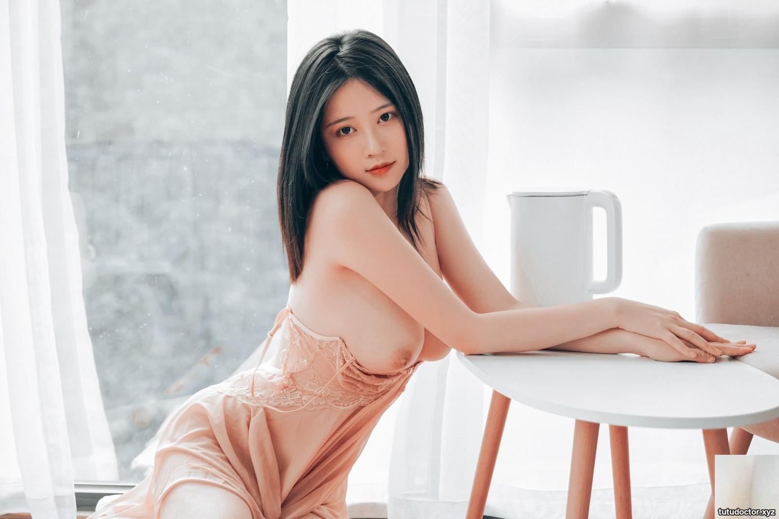 Nnian – Pajamas Ambiguous · photo 32 of 40