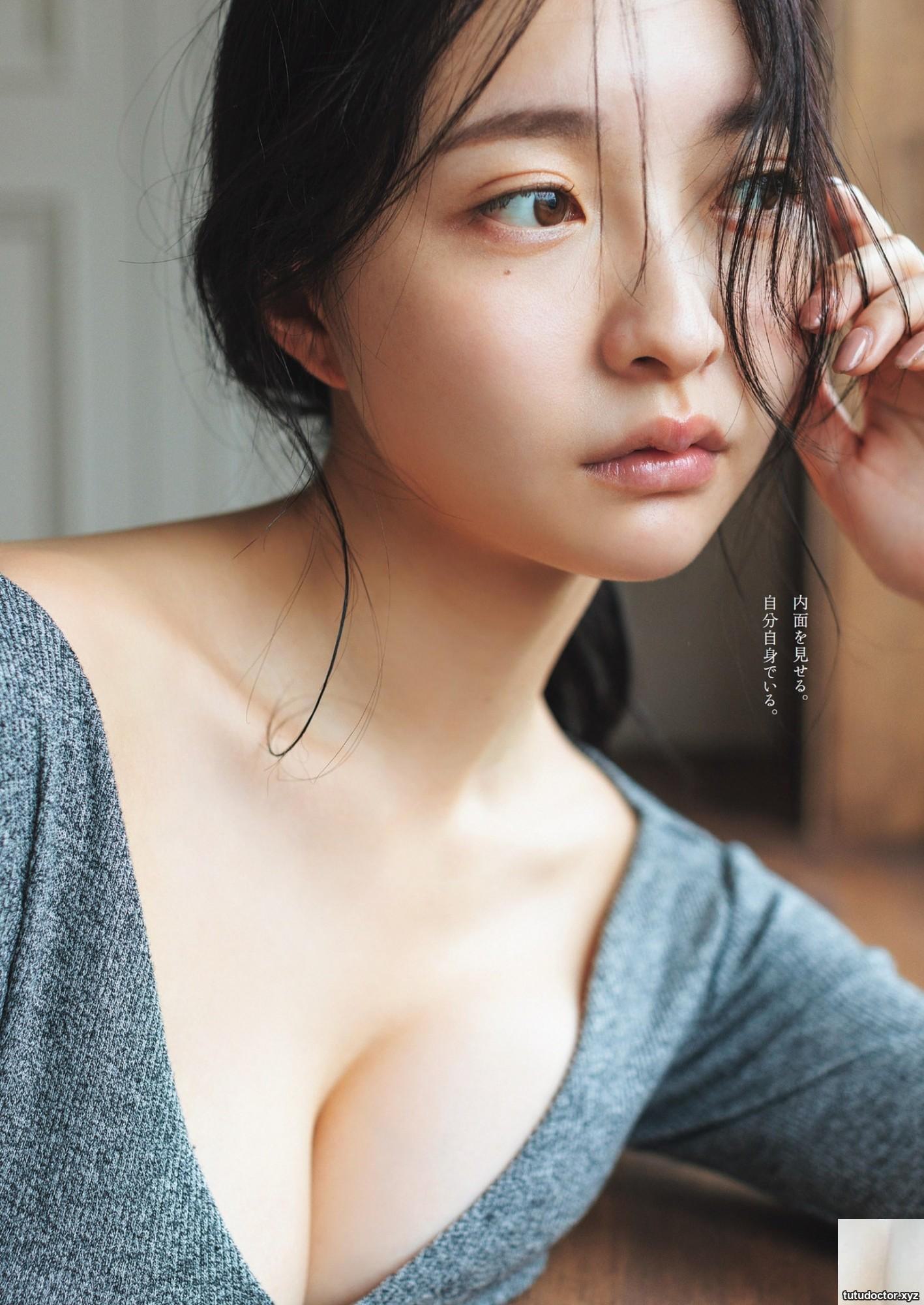 The pink and delicious body is so tempting… the picture is so · photo 4 of 8