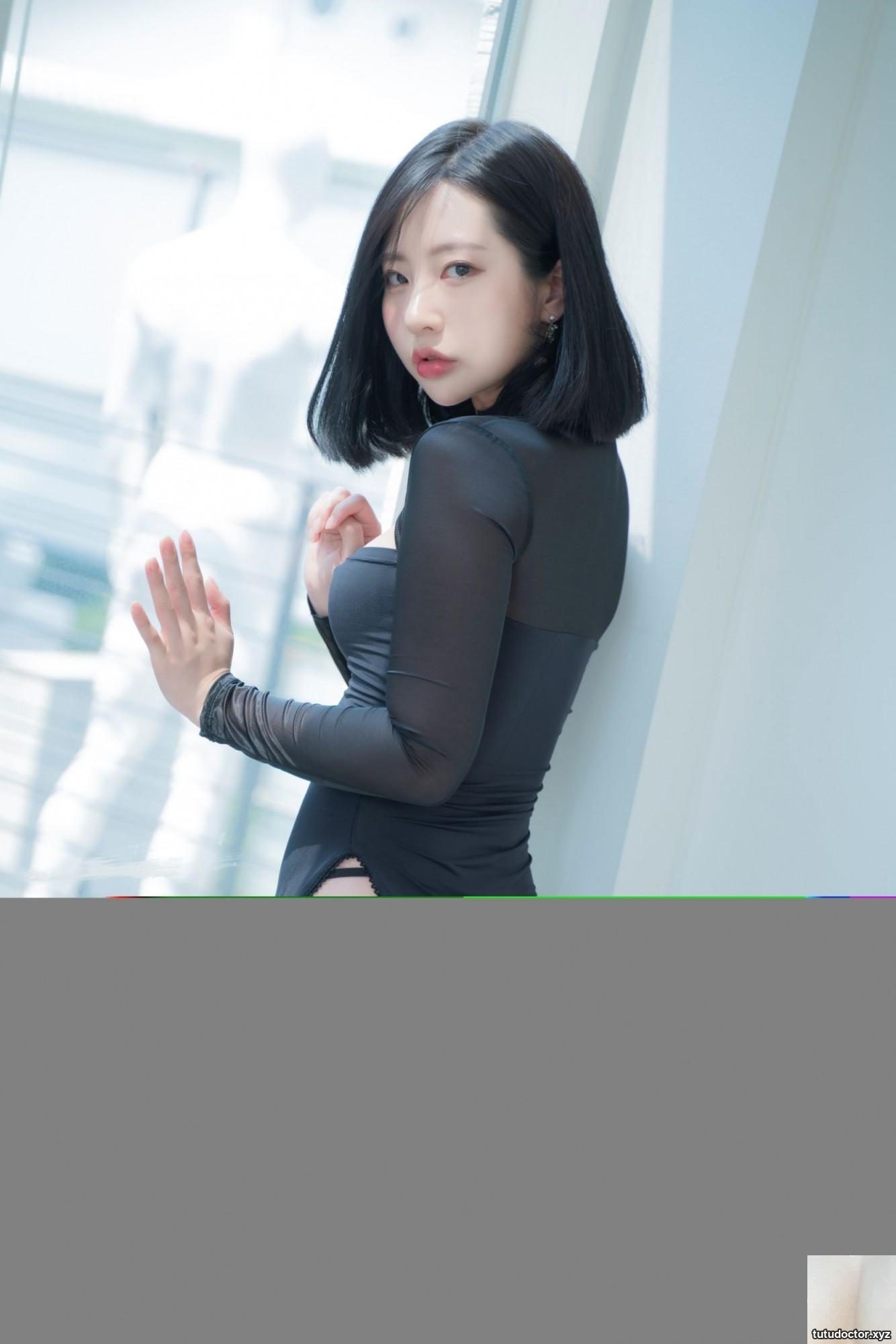 Luci – Office Look · photo 5 of 44