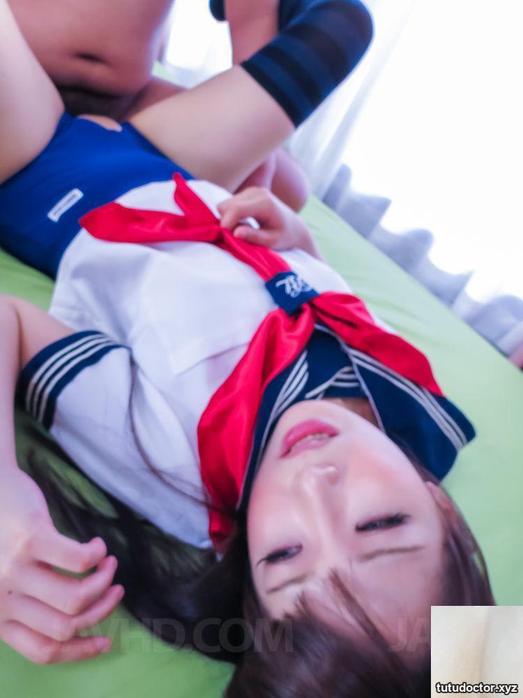 Yuri Sakurai with shaved slit in crotchl · photo 13 of 15