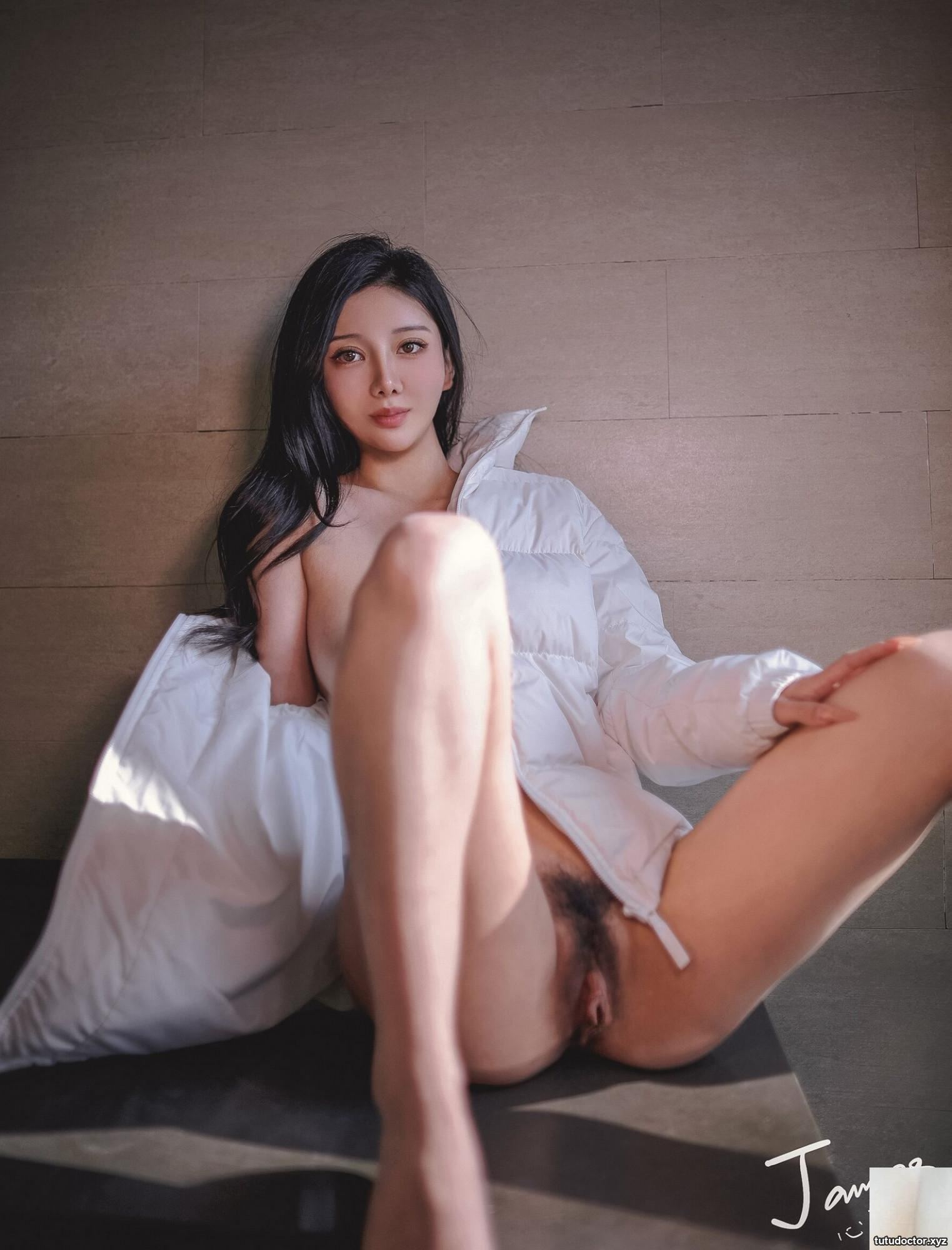 Photographer – Heart Shaking James Beautiful Model Photography · photo 65 of 100