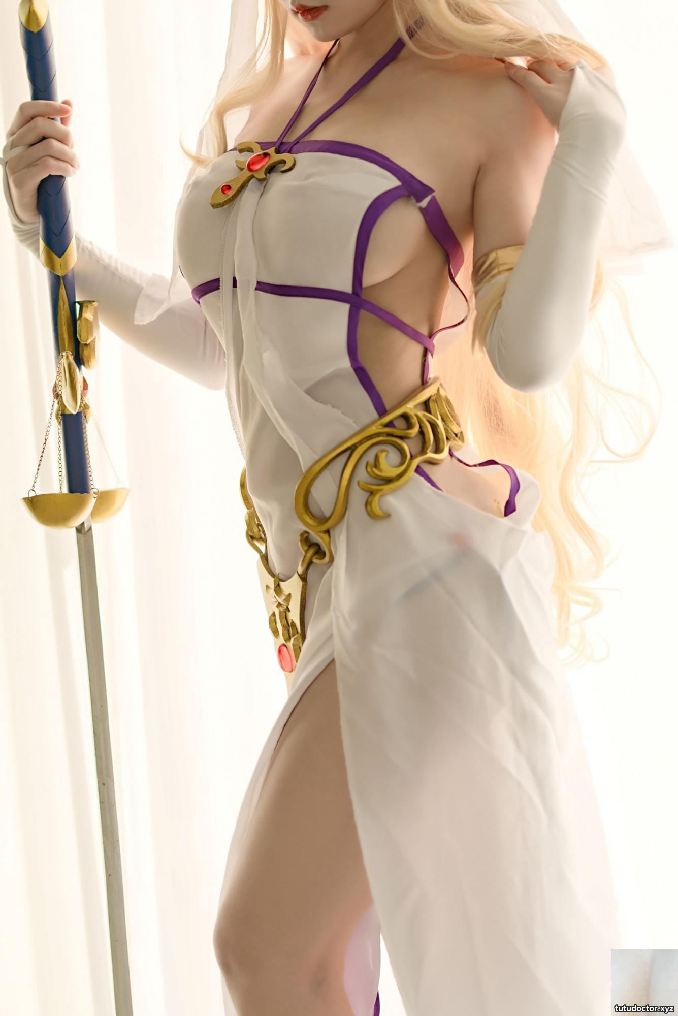 Ogura Chiyo w – Sword Saint · photo 3 of 42
