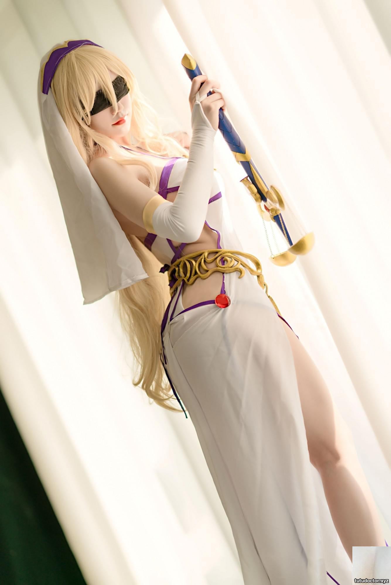 Ogura Chiyo w – Sword Saint · photo 12 of 42