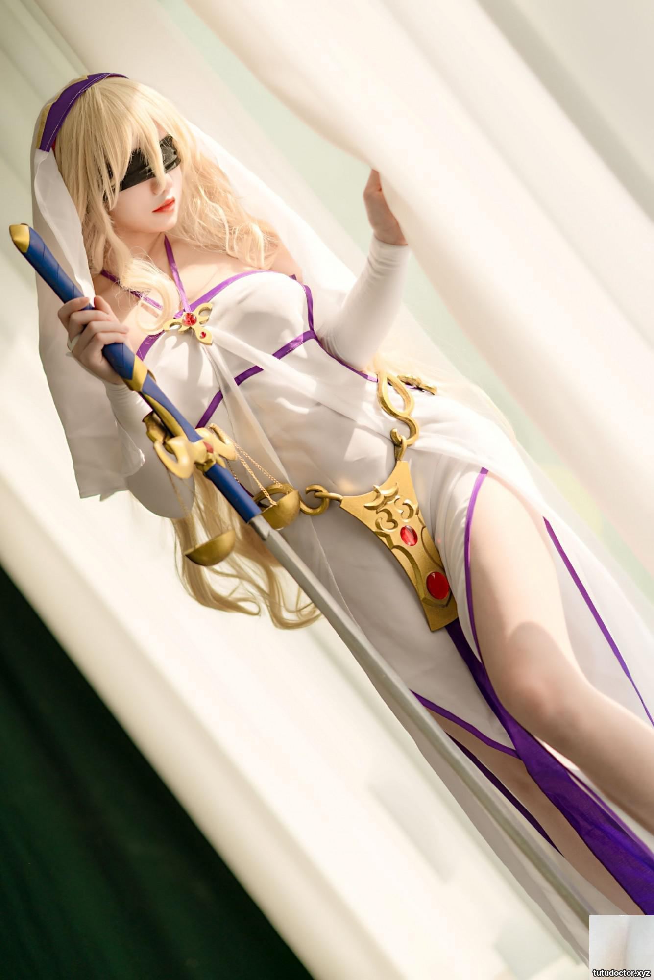 Ogura Chiyo w – Sword Saint · photo 14 of 42