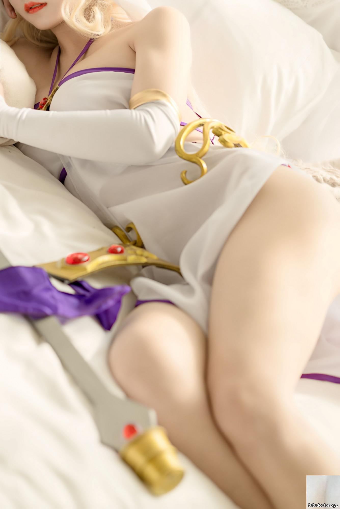 Ogura Chiyo w – Sword Saint · photo 19 of 42