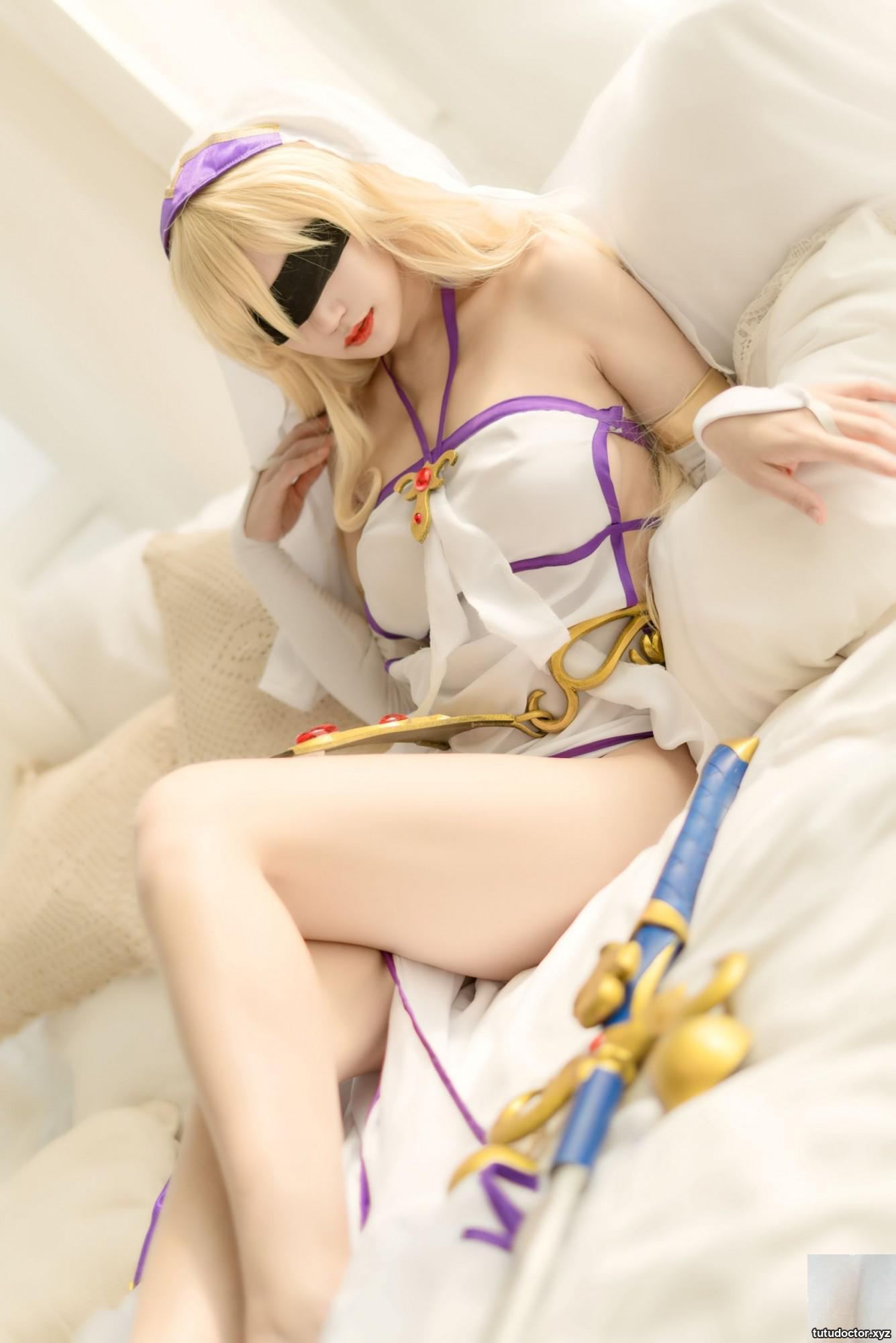 Ogura Chiyo w – Sword Saint · photo 32 of 42