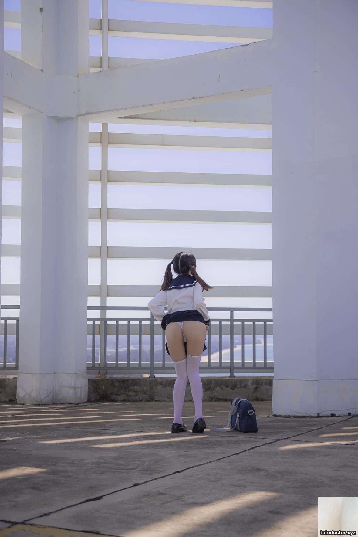 Hot and soft female students rooftop exposure + boobs photo · photo 5 of 36