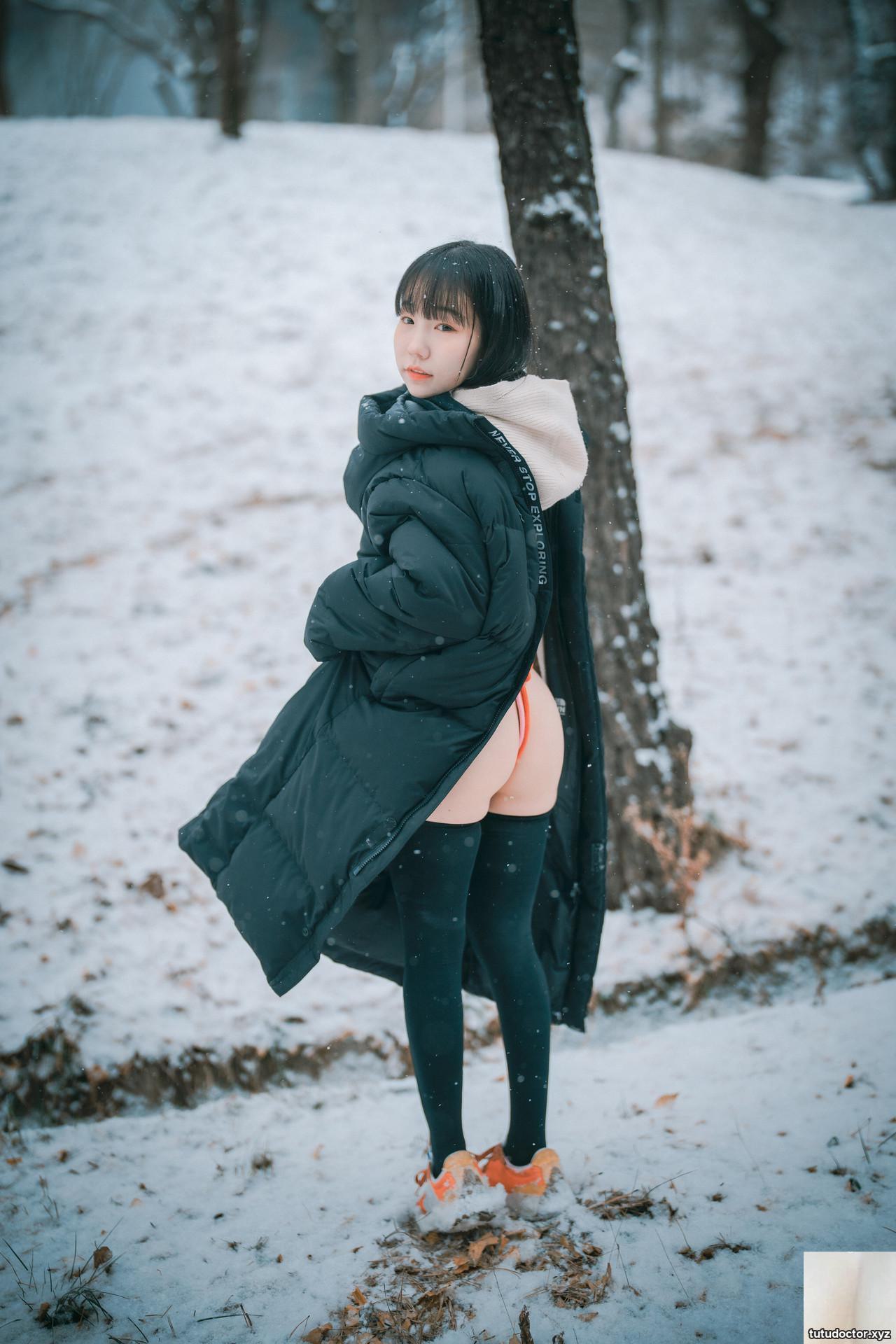 Korean beauty with plump figure and hot curves… · photo 36 of 51