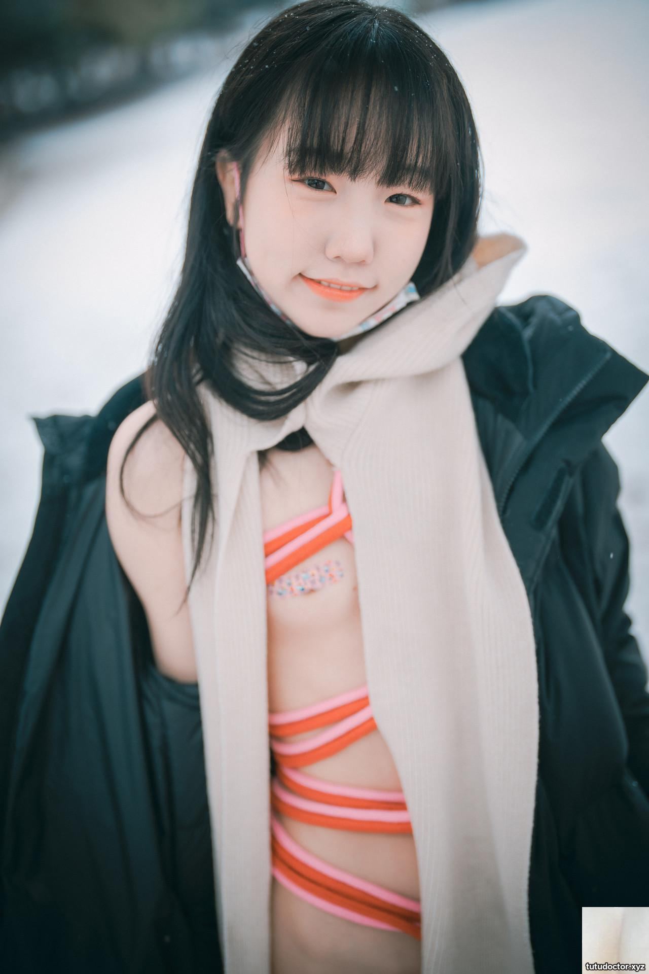 Korean beauty with plump figure and hot curves… · photo 50 of 51