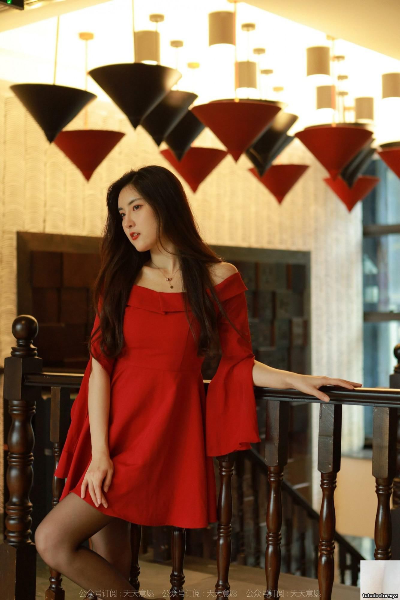 Model: Xiaobao Goddess in Red Dress · photo 67 of 75