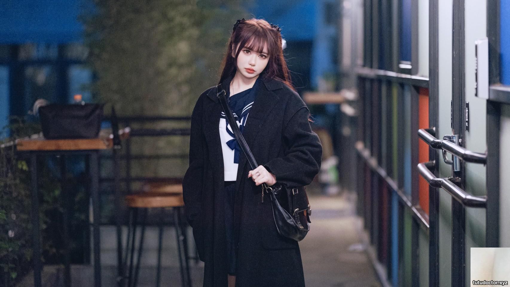 Tina is very evil, a bad and well-behaved girl (58P)
