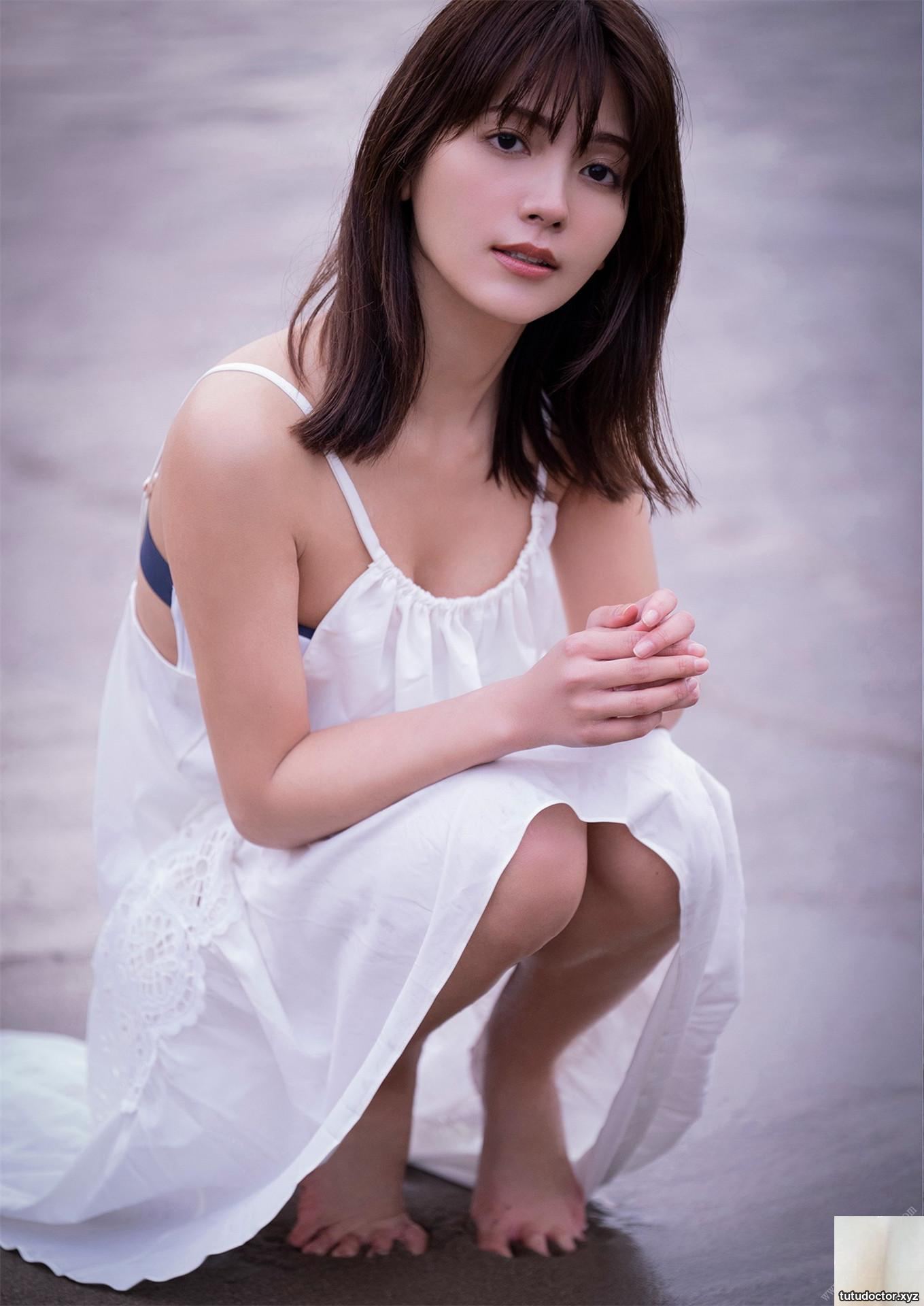 Minami Nozomi SUMMER WINK · photo 19 of 41