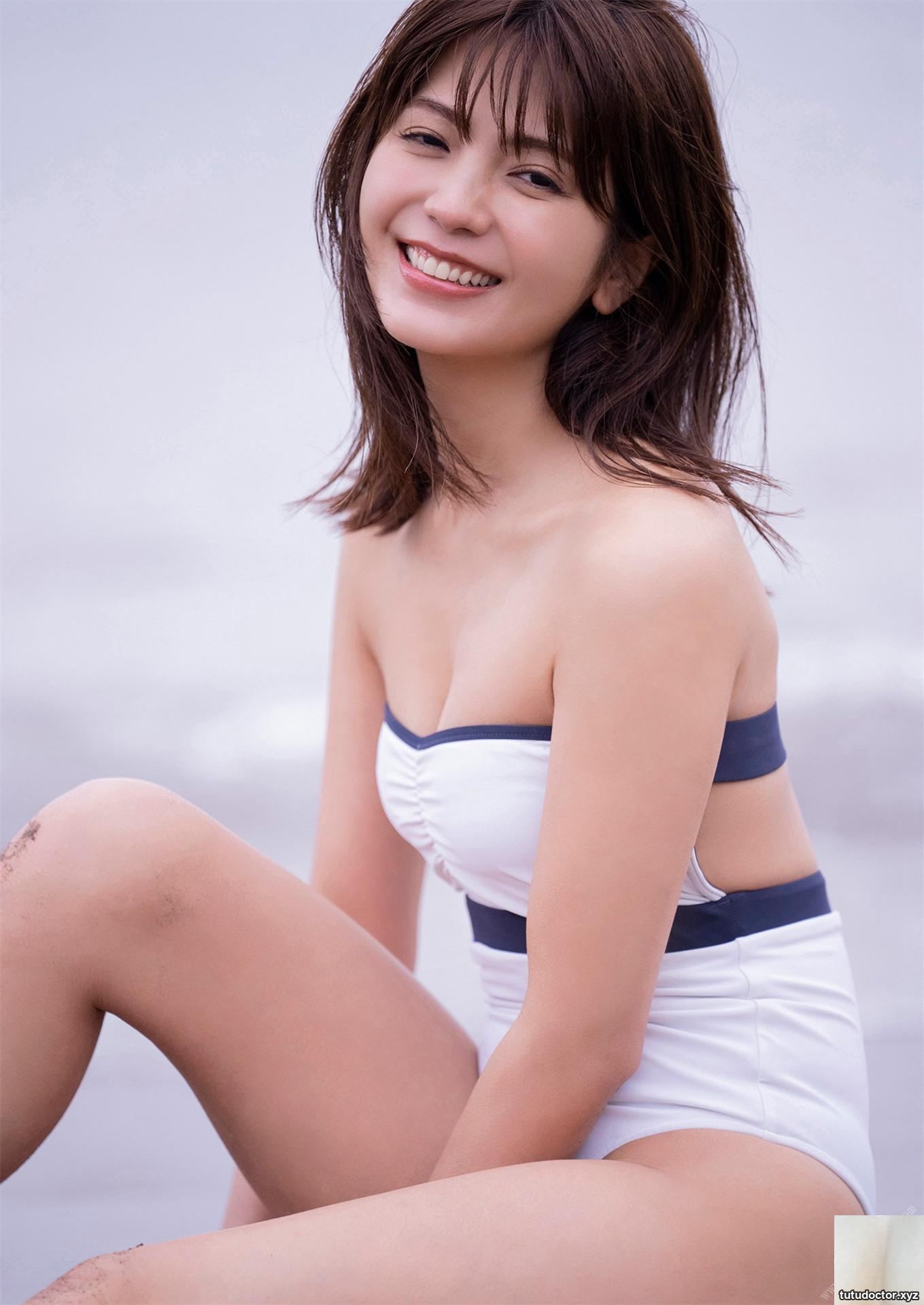 Minami Nozomi SUMMER WINK · photo 22 of 41