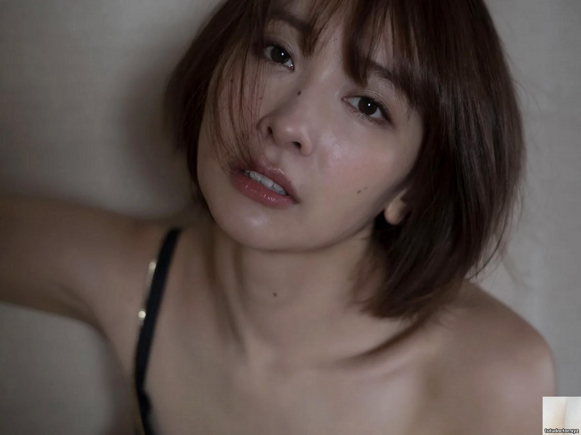 Mami Yamazaki Wet with sensuality · photo 39 of 52