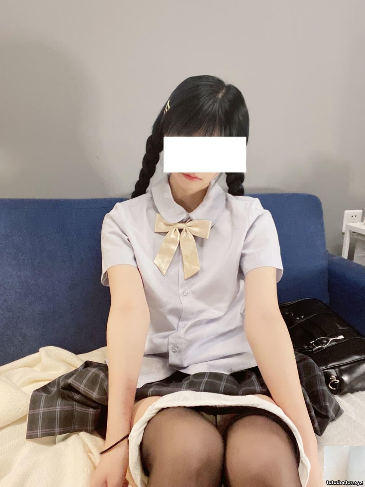 Wink is a cute wink Black Silk Miniskirt · photo 47 of 60