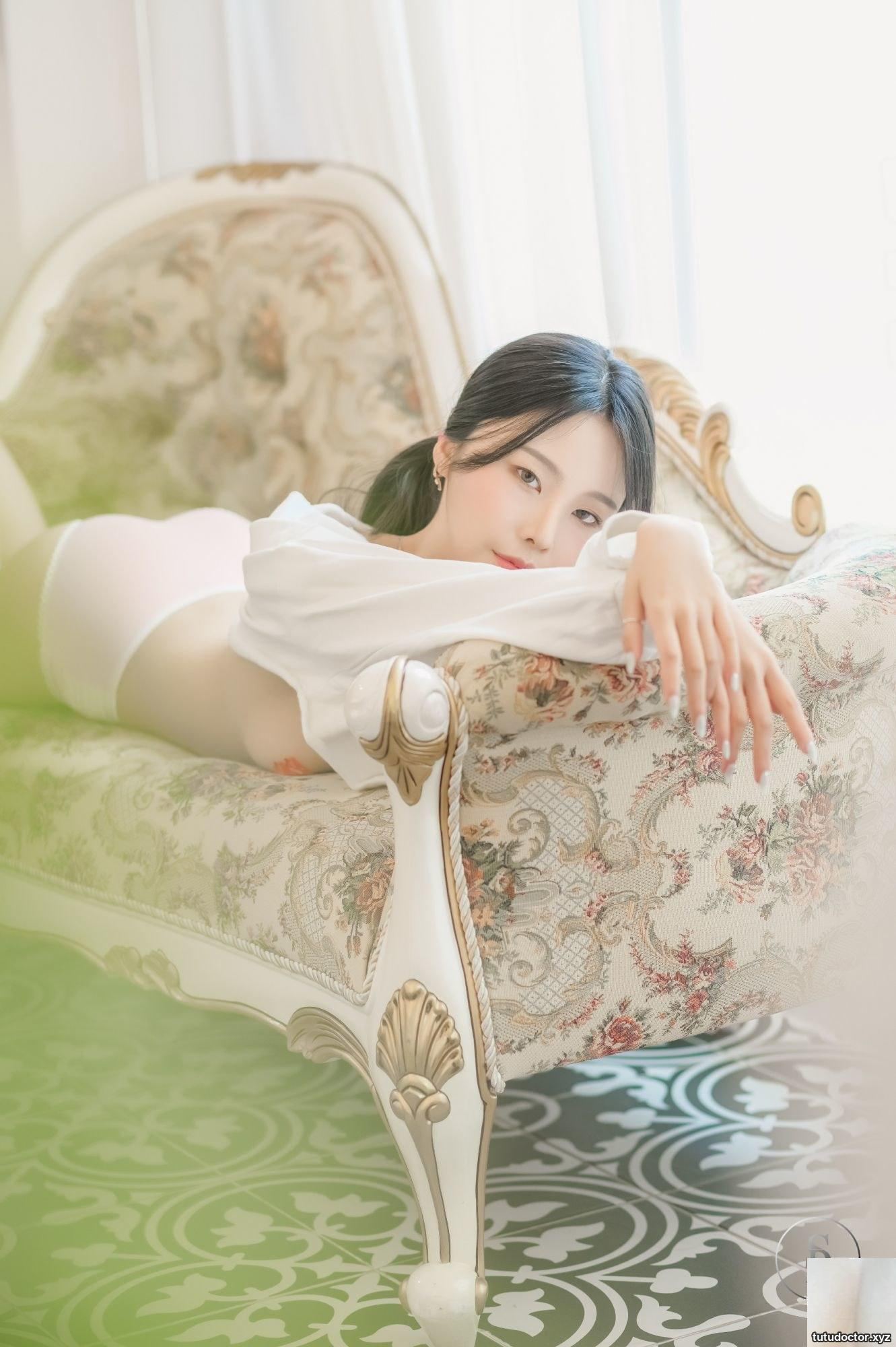 SAINT Photolife) Yuna (유나) – Vol.43 Ba · photo 19 of 59