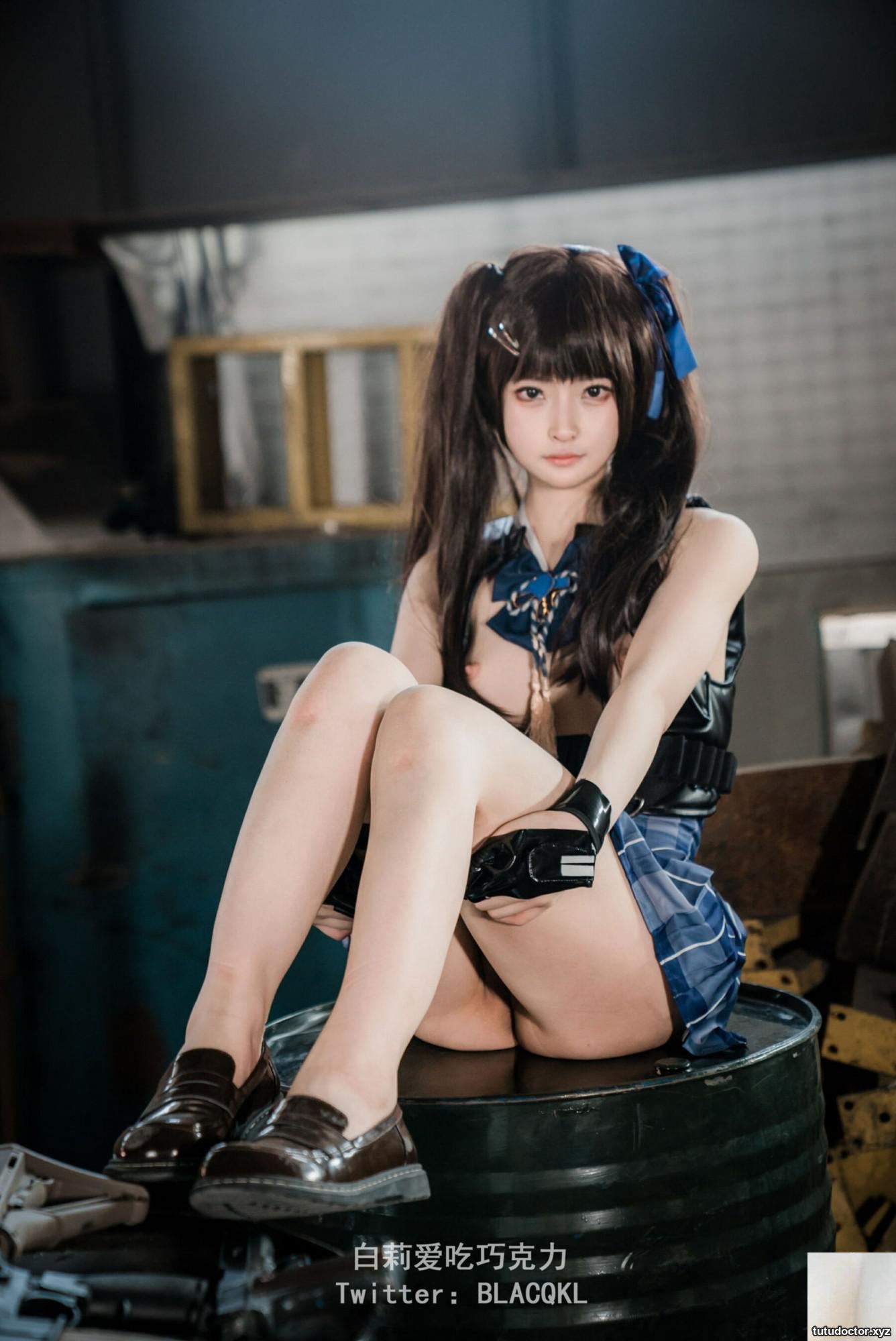 Bai Li loves to eat chocolate Guan Xiaoyu · photo 76 of 85