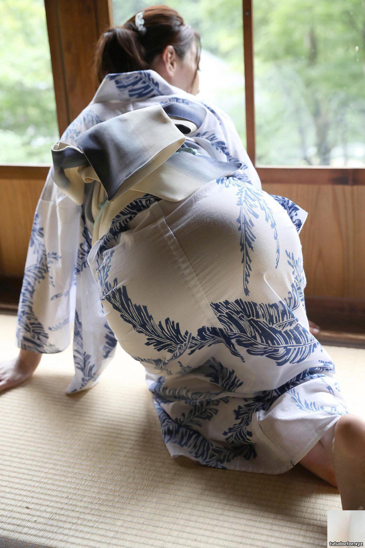 Kazuko Iwamoto – Weekly Post-Digital Photo Collection Ikenai · photo 19 of 28