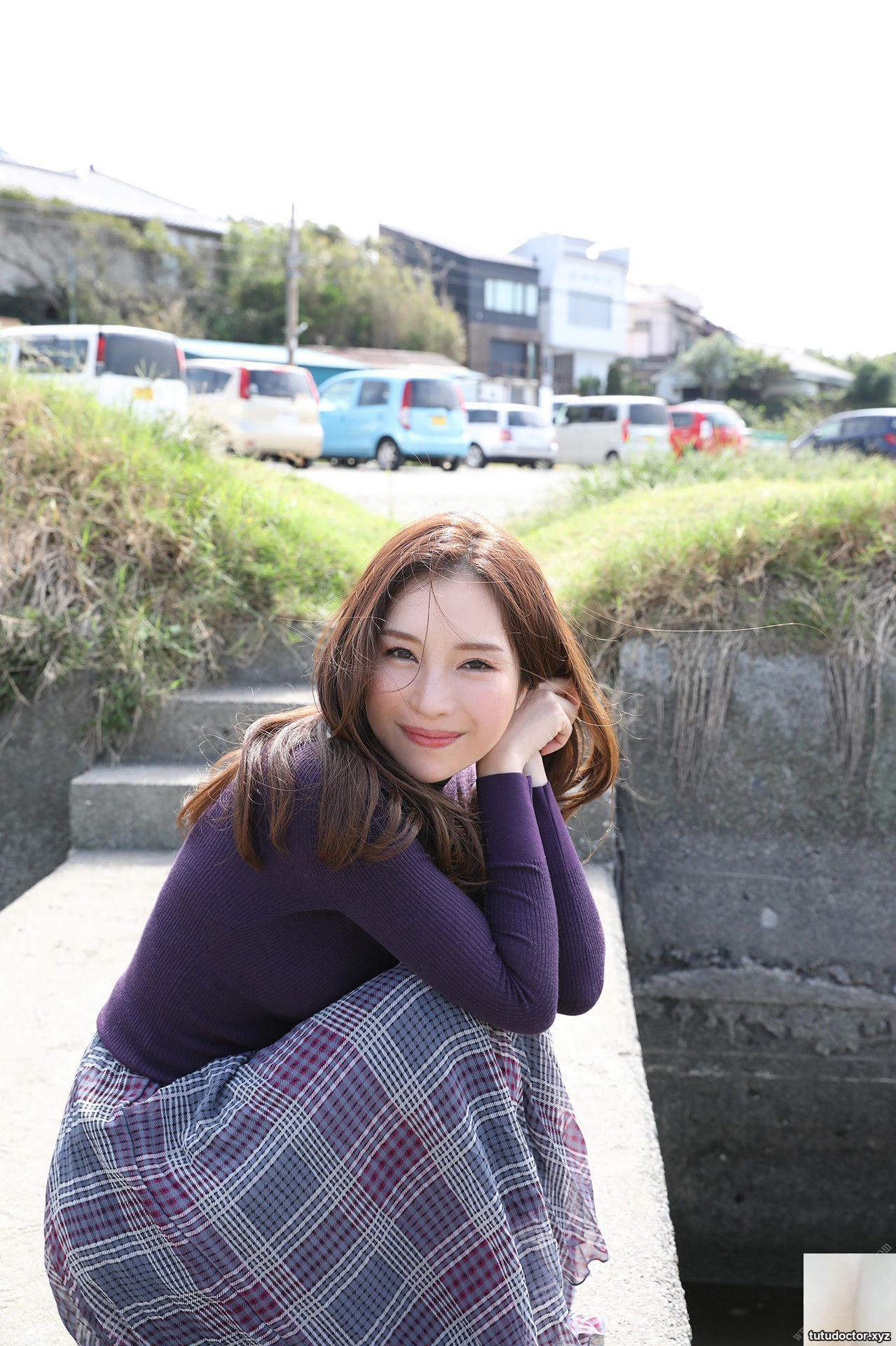 Yuko Ono – Weekly Post Digital Photo Collection Shonan Woman · photo 3 of 57