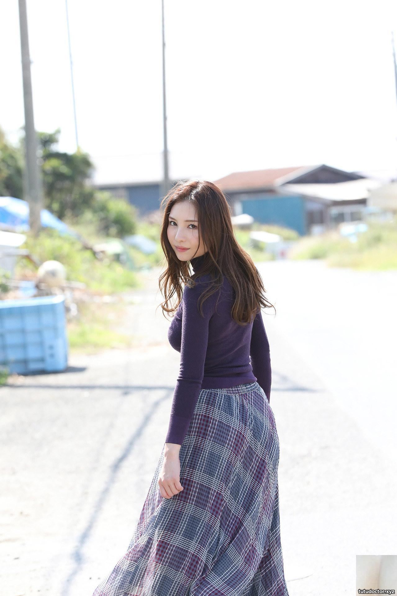 Yuko Ono – Weekly Post Digital Photo Collection Shonan Woman · photo 5 of 57